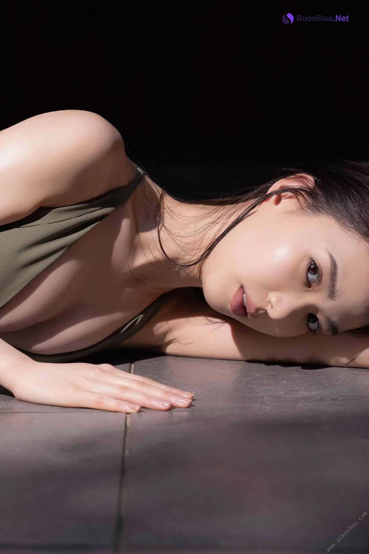 Riko Matsudaira 松平璃子, ＦＲＩＤＡＹデジタル写真集 「艶めくボディ」 Set.02 - รูปภาพ 30