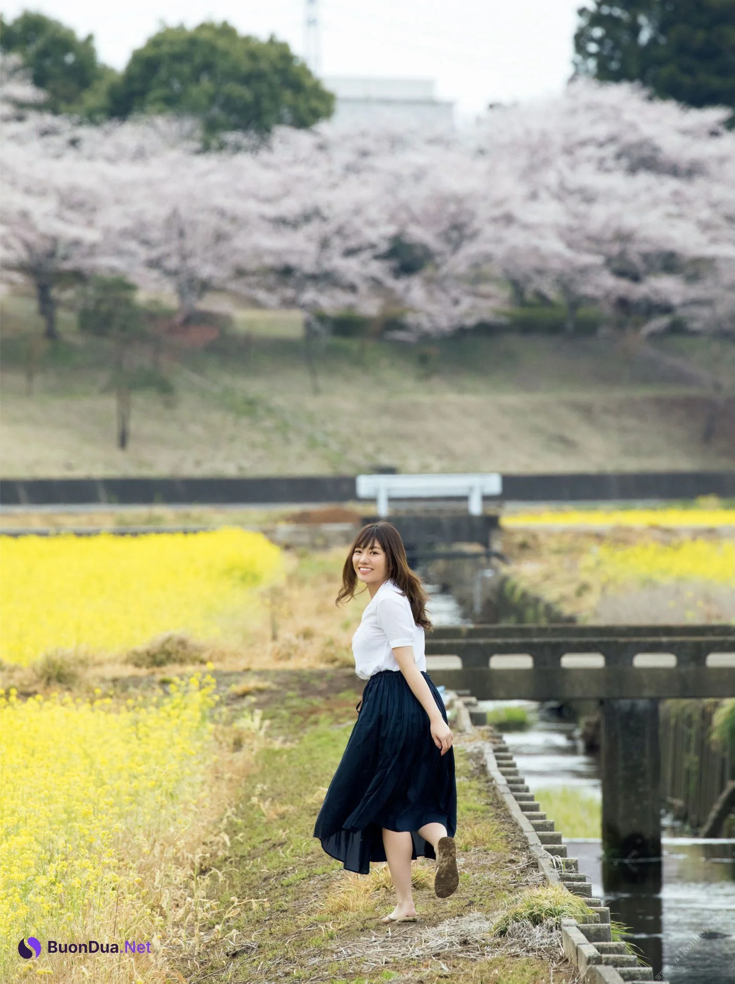Rina Fujisaki 藤崎里菜, 写真集 電子版だけの特典カットつき！ 「Blossom」 Set.02 - Photo 5