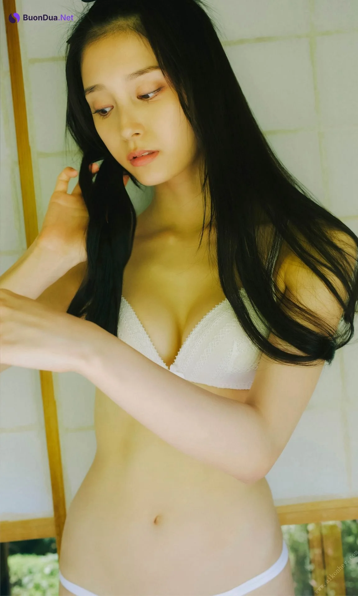 Rina Koyama 小山璃奈, 週プレ Photo Book 「紅い花」 Set.01 - Photo 18