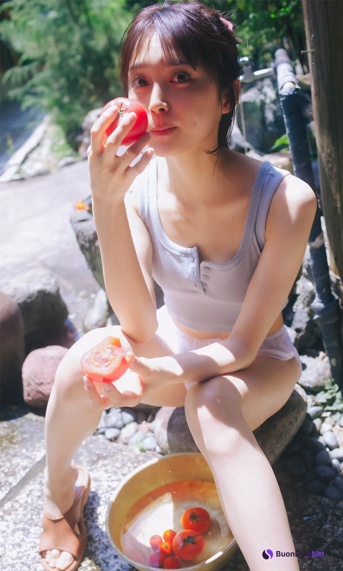 Rina Koyama 小山璃奈, 週プレ Photo Book 「紅い花」 Set.02 - Photo 4