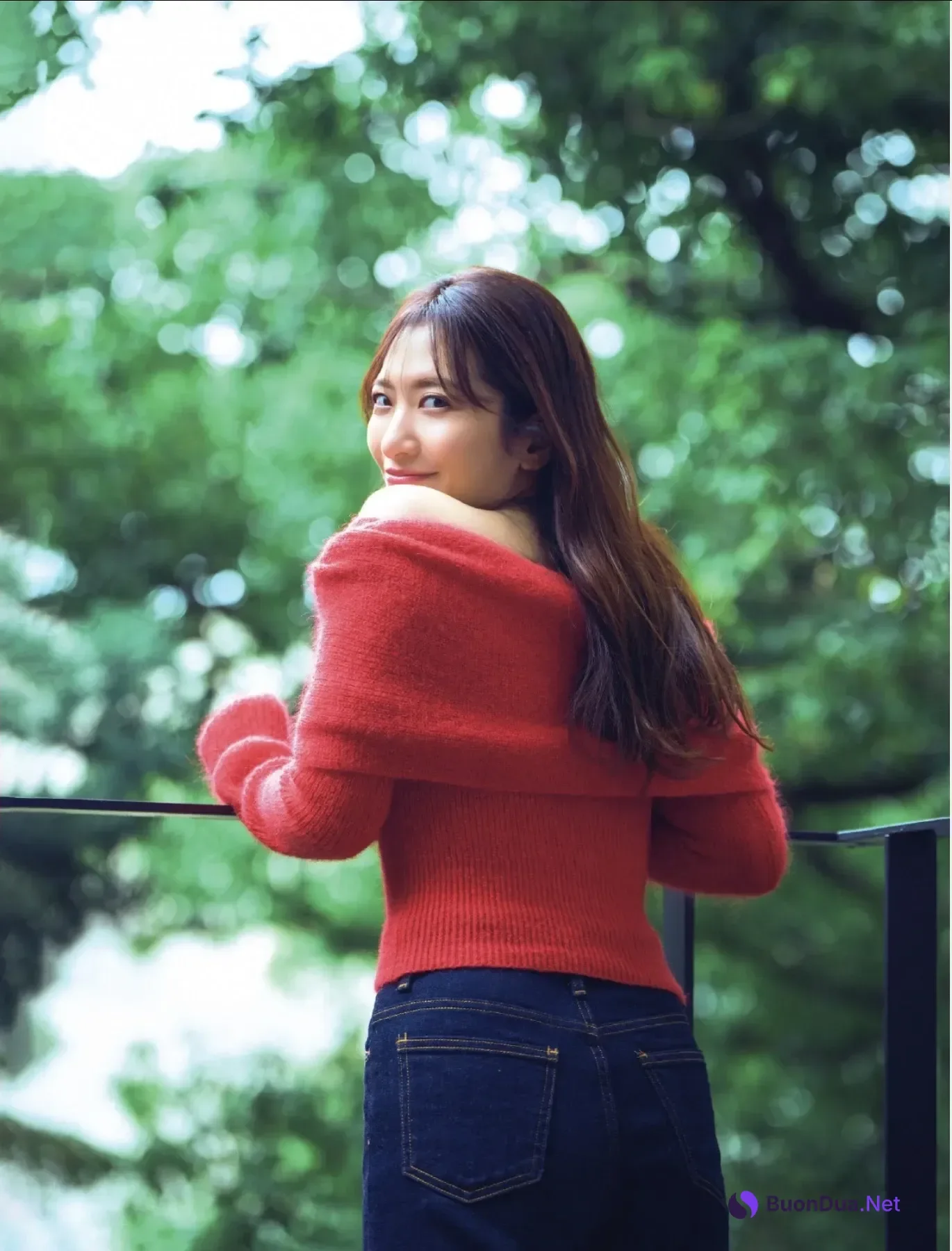 Rina Sasazaki 笹崎里菜, FLASH 2025.12.30 (フラッシュ 2025年12月30日号) - Photo 5