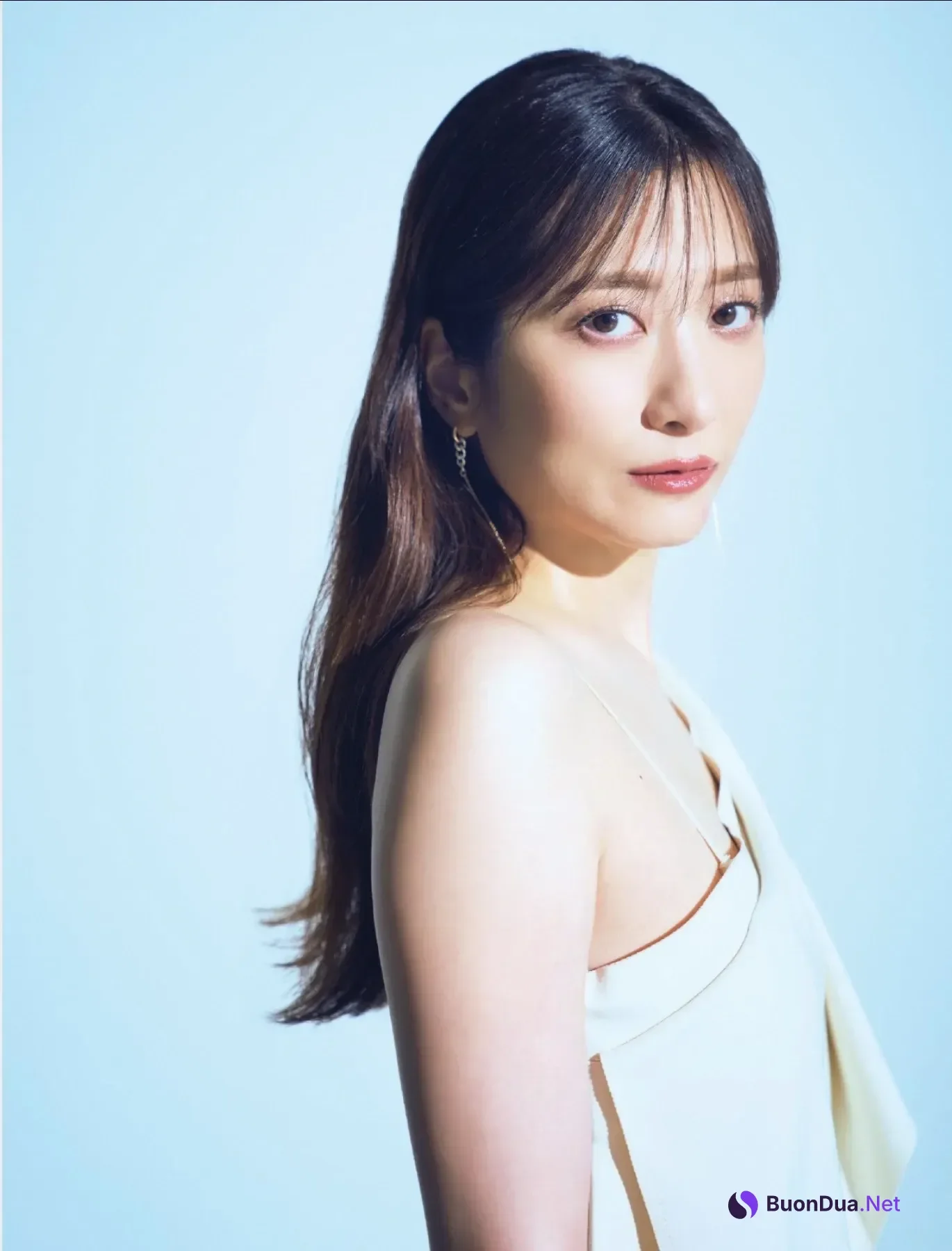 Rina Sasazaki 笹崎里菜, FLASH 2025.12.30 (フラッシュ 2025年12月30日号) - Photo 8