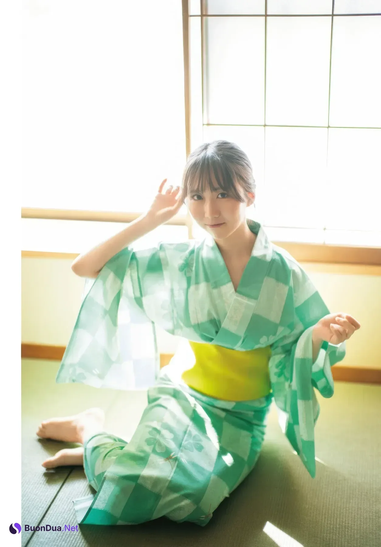 Rine Utsumi 内海里音, Dragon Age ヤングドラゴンエイジ 2025.11 Vol.31 - Photo 10