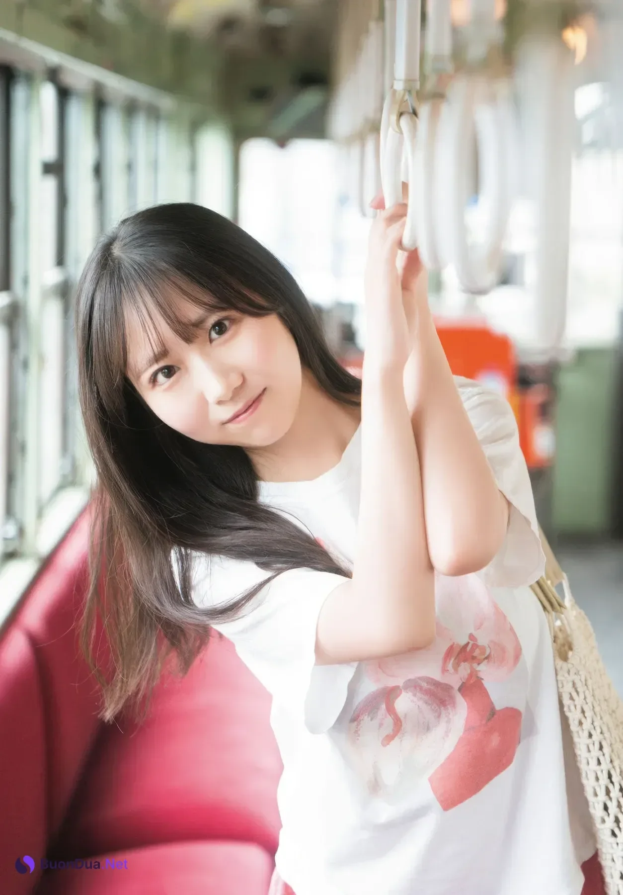 Rine Utsumi 内海里音, Dragon Age ヤングドラゴンエイジ 2025.11 Vol.31 - Photo 2