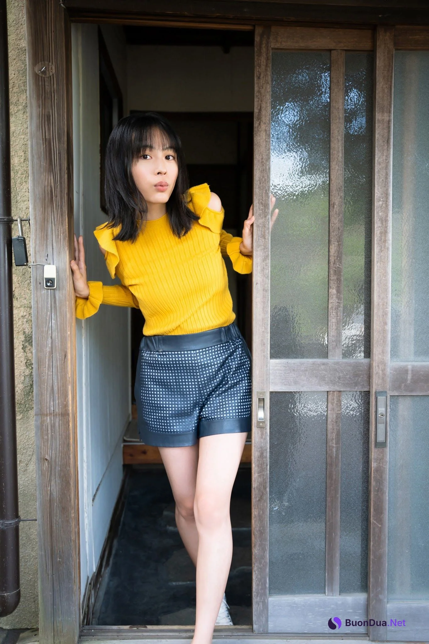Rinka Otani 大谷凜香, ヤンマガWeb 大谷凜香、グラから見るか？エモから見るか？ - Photo 4