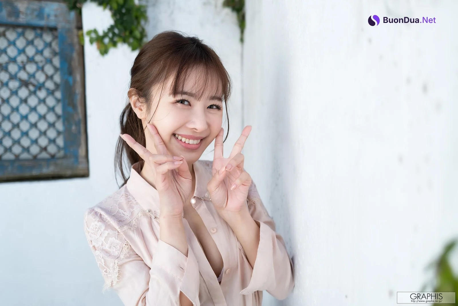 Rio Kuriyama 栗山莉緒, [Graphis] Gals 「Smile」 MAKING - Photo 8