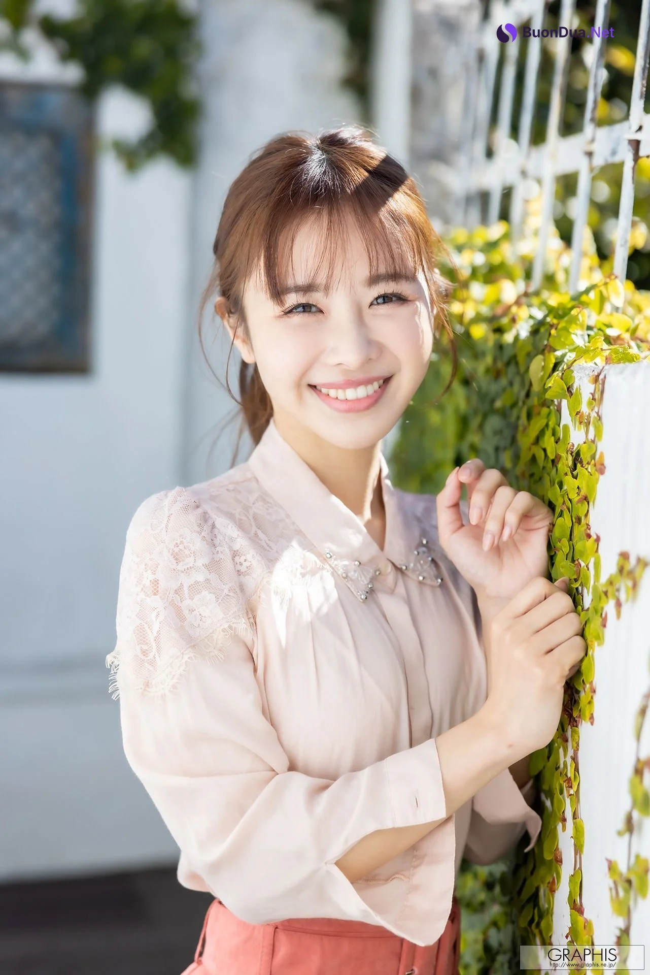 Rio Kuriyama 栗山莉緒, [Graphis] Gals “Smile” Vol.01 - Photo 3