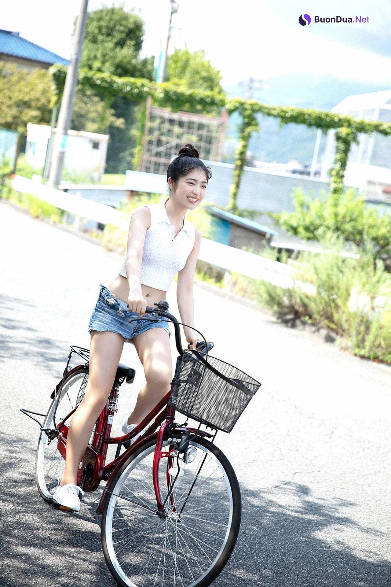 Rio Yoshida 吉田莉桜, YS-Web [可憐！清楚！黒髪美少女18歳！] Set.01 - Photo 4