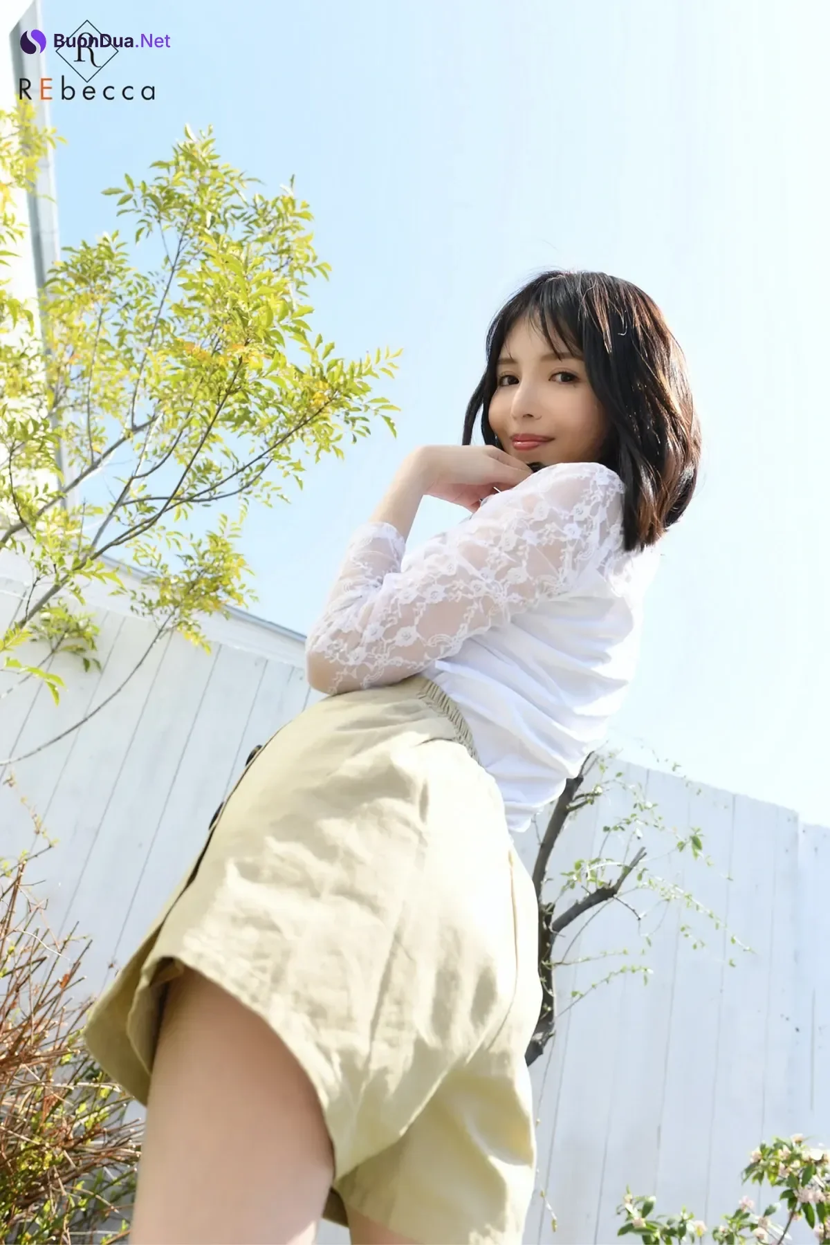Riona Hirose 広瀬りおな, REbecca 写真集 「Touch Your Heart」 - Photo 7