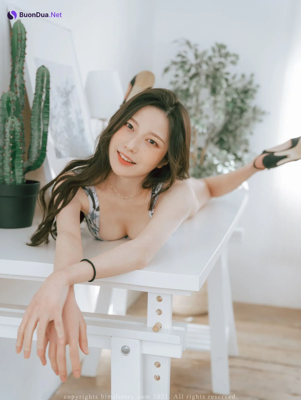 RISA 리사, [Bimilstory] Queen of Slender - Photo 5