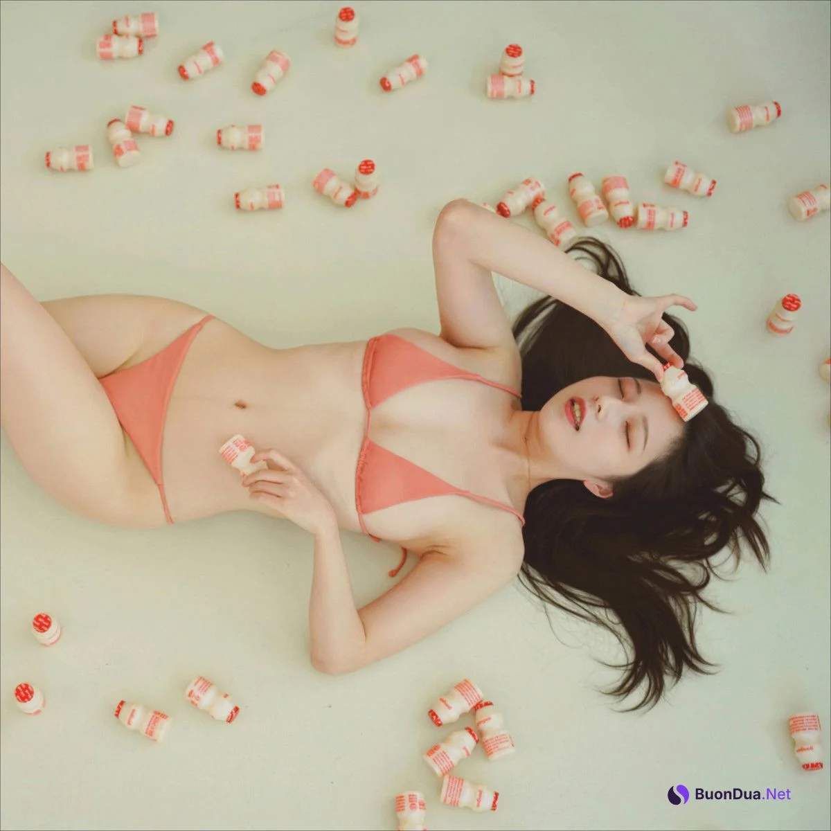 RISA 리사, Photobook “Yogu Yogu” Set.02 - Photo 15