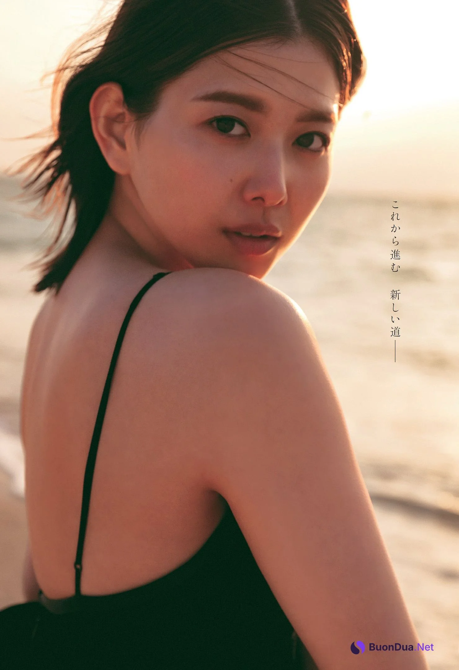 Risa Watanabe 渡邉理佐, Weekly Playboy 2022 No.18 (週刊プレイボーイ 2022年18号) - Photo 6