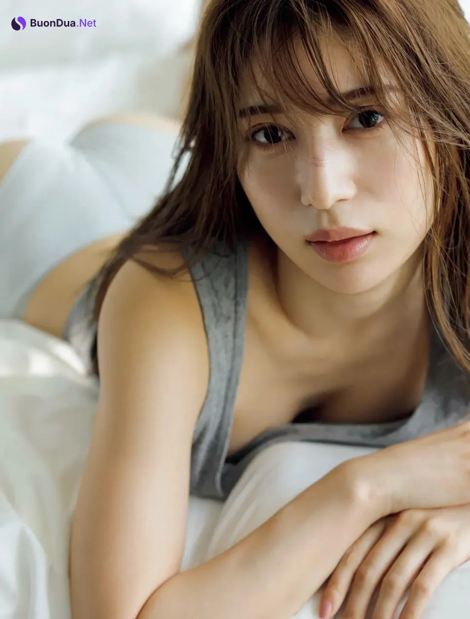 Risa Yukihira 雪平莉左, FRIDAY 2022.10.28 (フライデー 2022年10月28日号) - Photo 13
