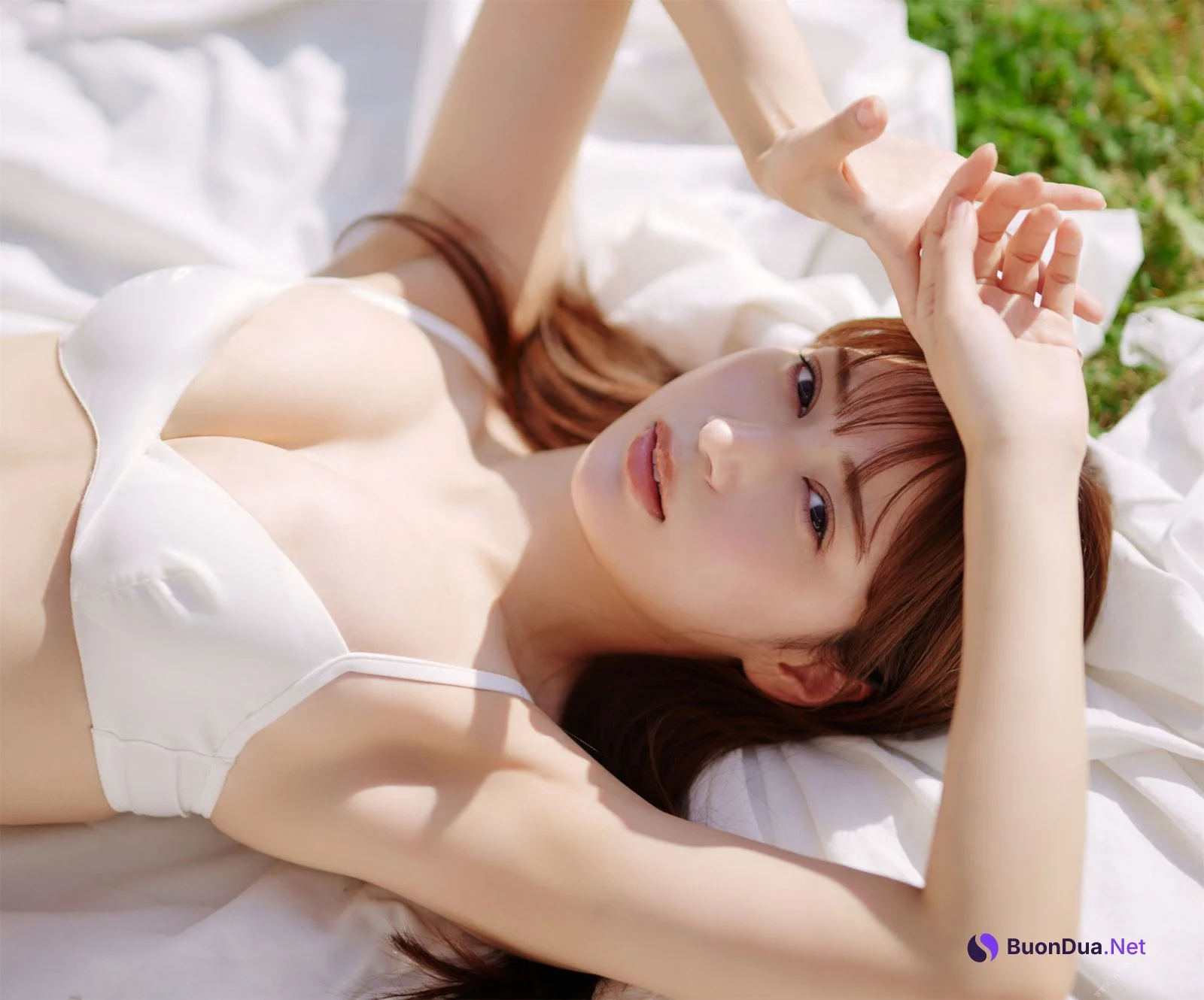 Risa Yukihira 雪平莉左, 週プレ Photo Book 「凜として、純白。」 Set.01 - Photo 9