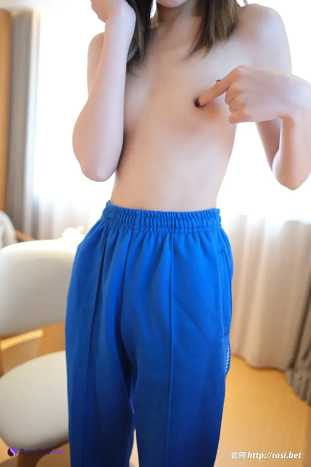 ROSI写真 2025.11.18 No.5097 - Photo 2