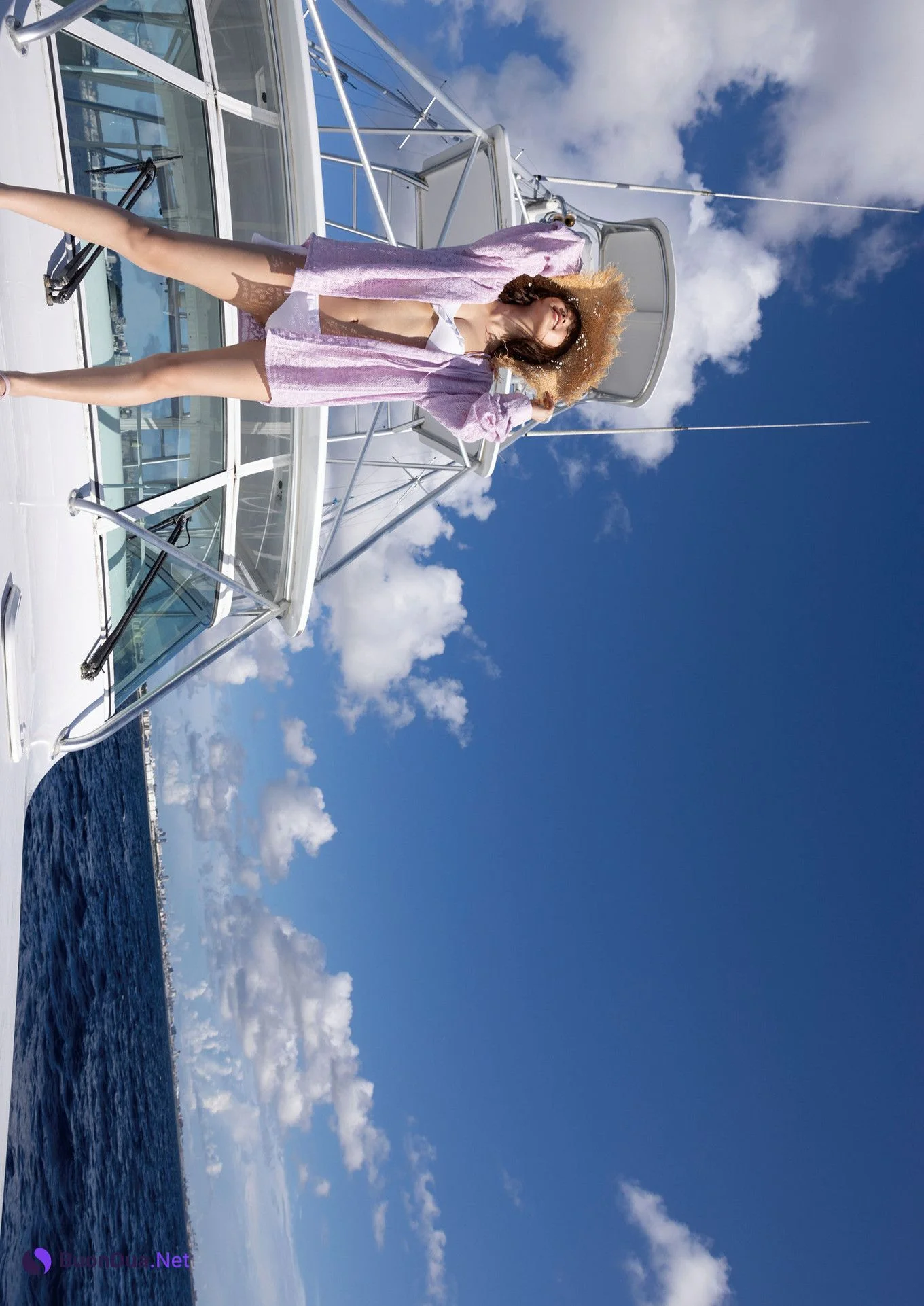 Ruka Kitano 北野瑠華, 1st写真集 デジタル限定アナザー版 「ずっと、触れたままで」 Set.01 - Photo 2