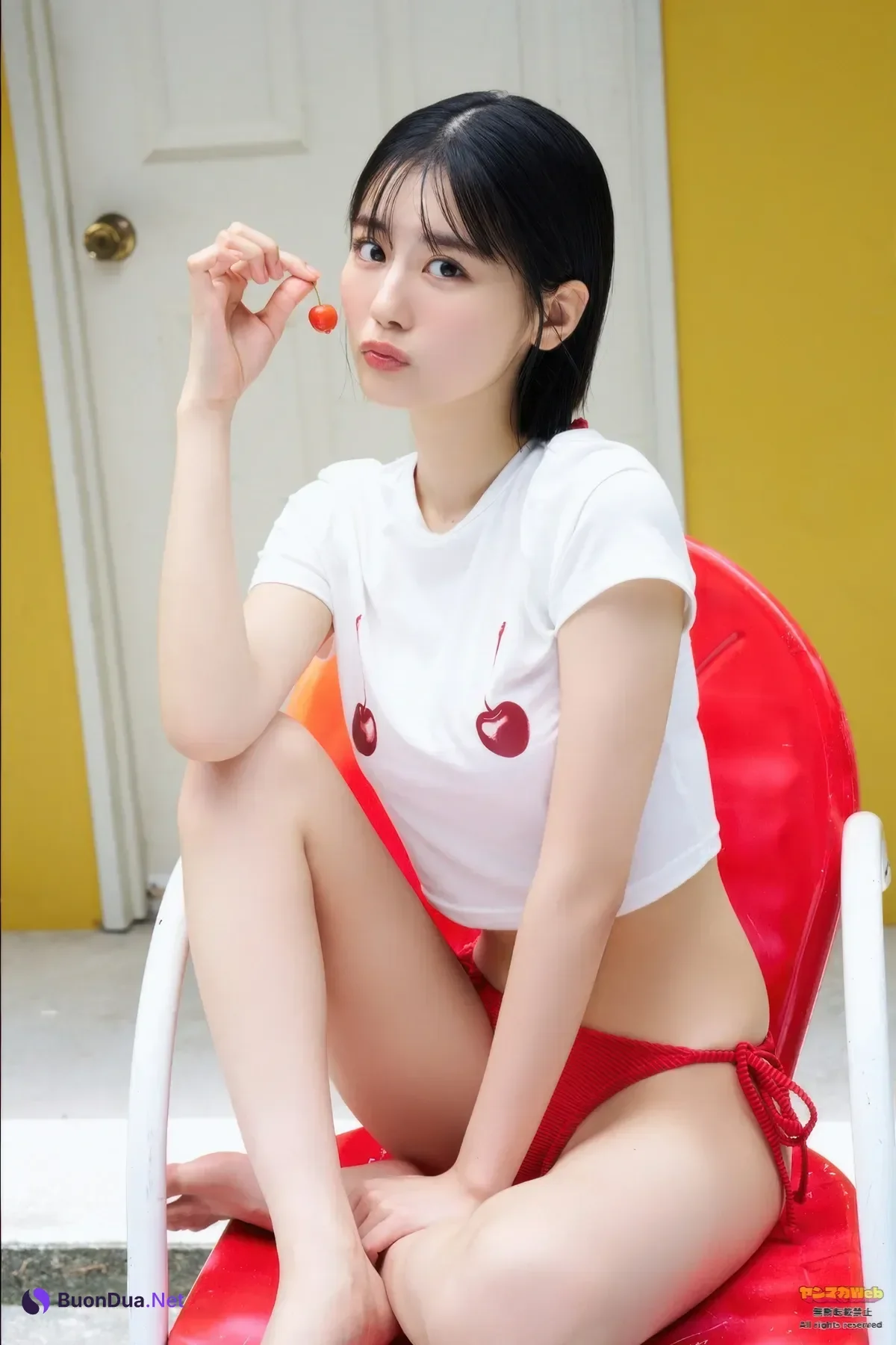Ruki Sekiya 関谷瑠紀, Young Magazine 2025 No.43 (ヤングマガジン 2025年43号) - Photo 11