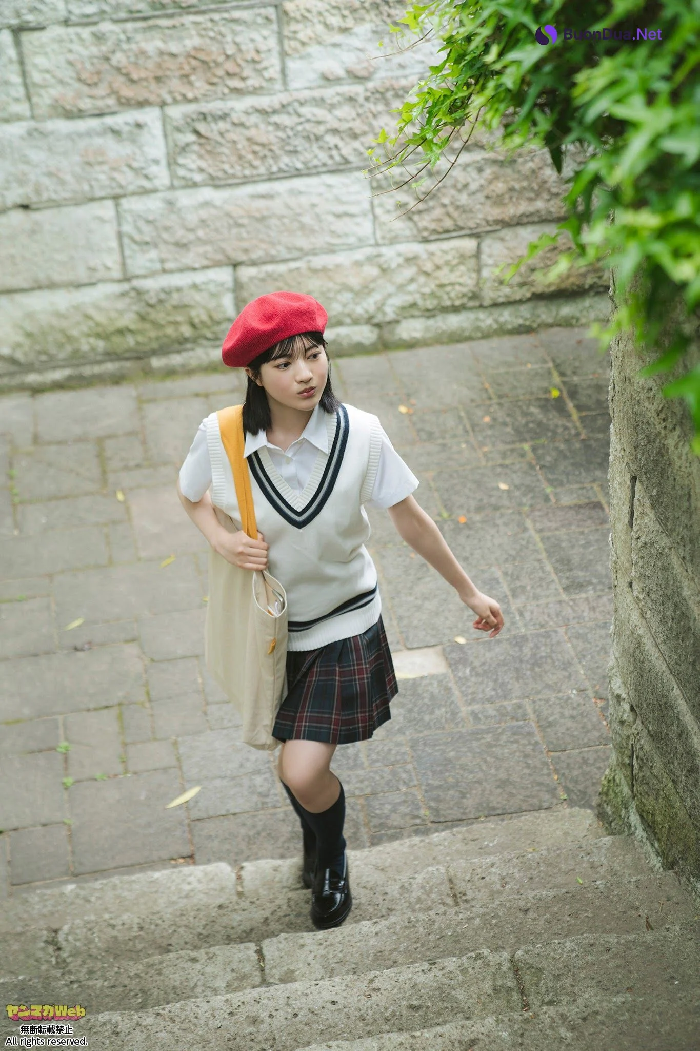 Runa Hayashi 林瑠奈, ヤンマガWeb 櫻坂46 坂道ネクストジェネレーション＋ Set.02 - Photo 3