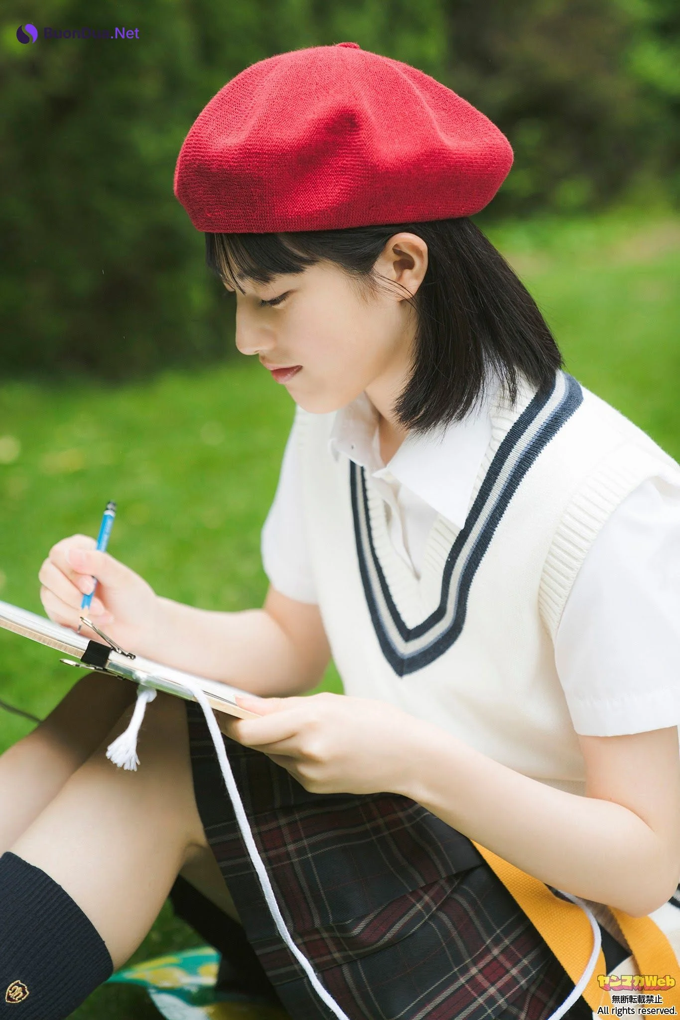 Runa Hayashi 林瑠奈, ヤンマガWeb 櫻坂46 坂道ネクストジェネレーション＋ Set.02 - Photo 4