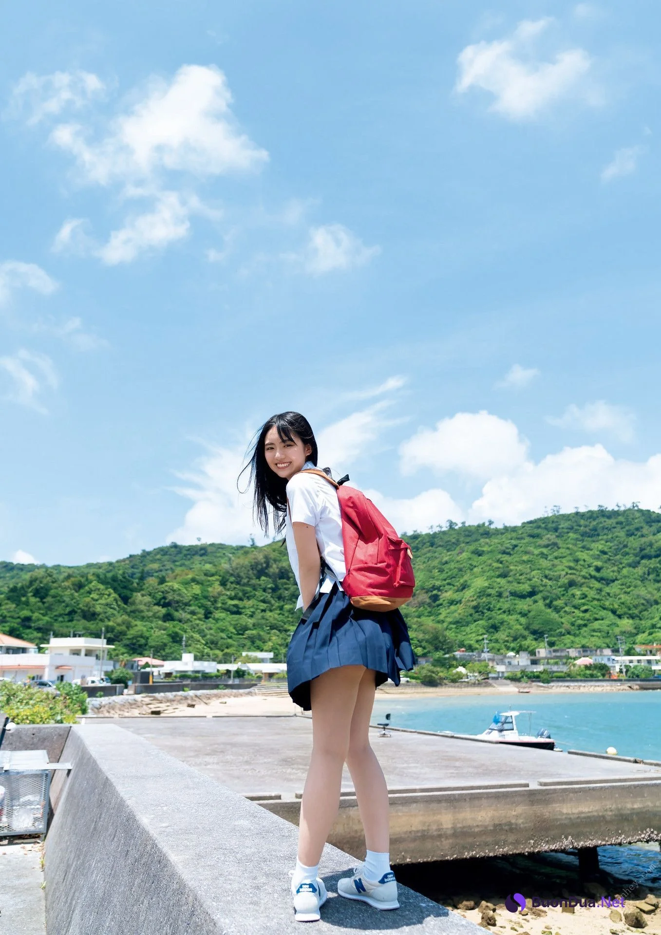 Runa Toyoda 豊田ルナ, 1st写真集 『月-Luna-』 Set.03 - Photo 2