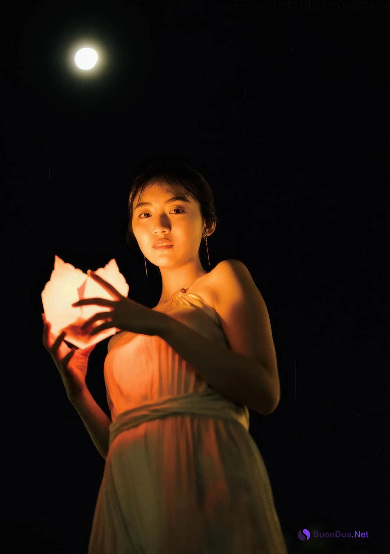Runa Toyoda 豊田ルナ, 写真集 『Good to see Moon』 Set.05 - Photo 5