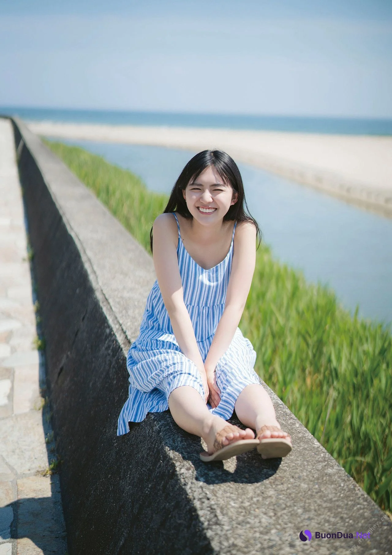 Runa Toyoda 豊田ルナ, STRIKE! デジタル写真集 「想わば、ゆえに君の町まで。」 Set.01 - รูปภาพ 10