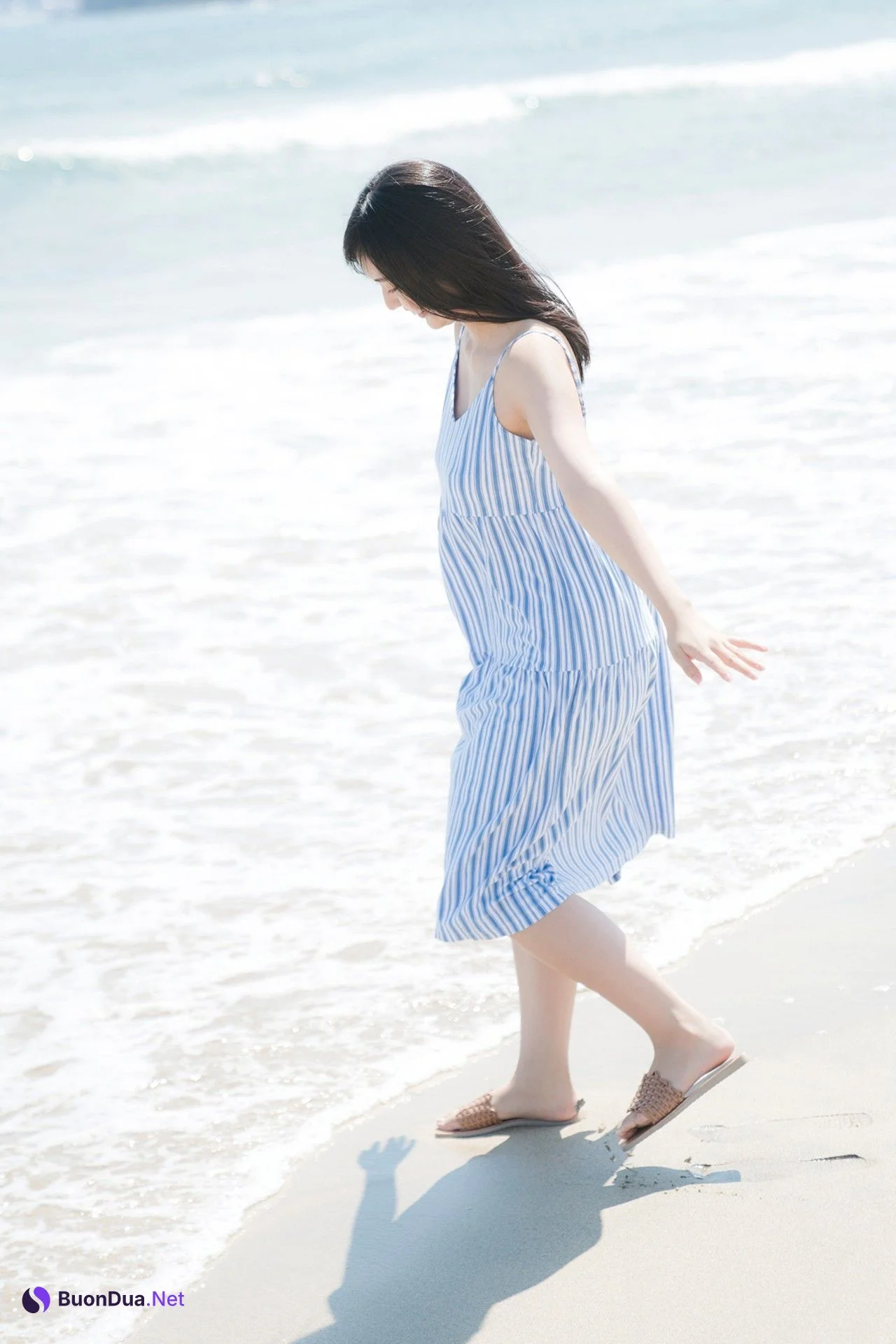Runa Toyoda 豊田ルナ, STRIKE! デジタル写真集 「想わば、ゆえに君の町まで。」 Set.01 - รูปภาพ 11