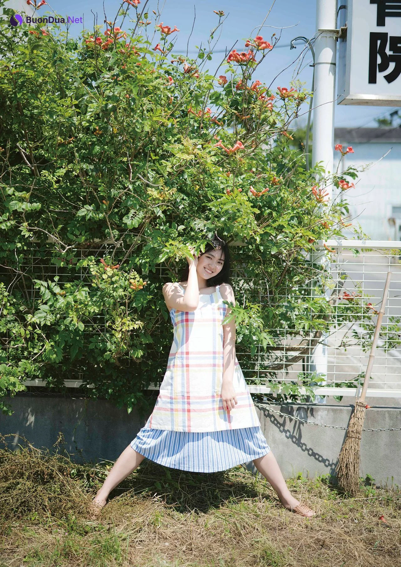 Runa Toyoda 豊田ルナ, STRIKE! デジタル写真集 「想わば、ゆえに君の町まで。」 Set.01 - รูปภาพ 5