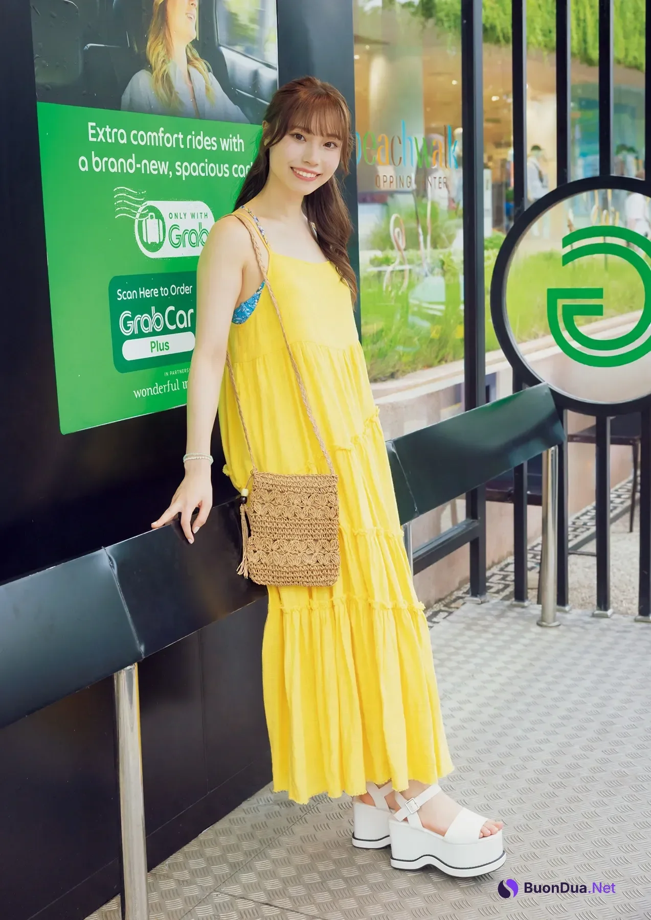 Saaya Kawagoe 川越紗彩, 1st写真集 「なんとかなるなる」 Set.05 - Photo 14