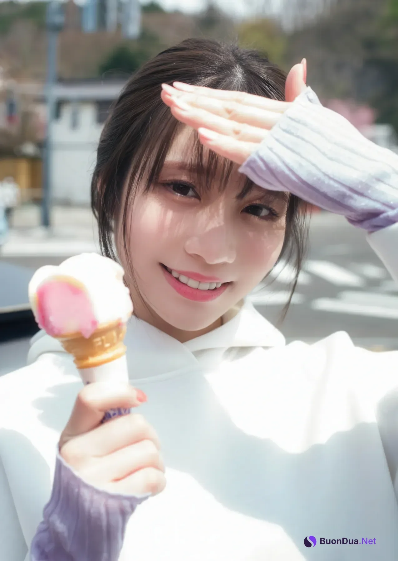 Saika Kawakita 河北彩伽, 写真集 増ページ デジタル特装版 『うたかたの花』 - Photo 5