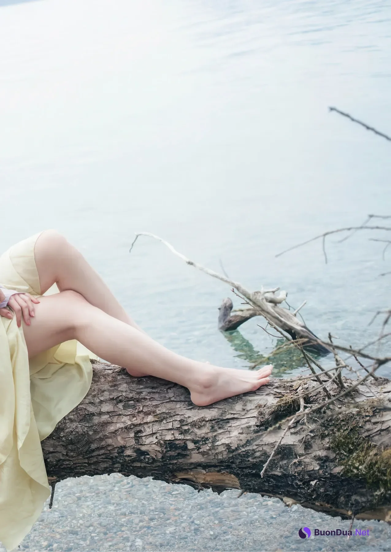 Saika Kawakita 河北彩伽, 写真集 増ページ デジタル特装版 『うたかたの花』 - Photo 7