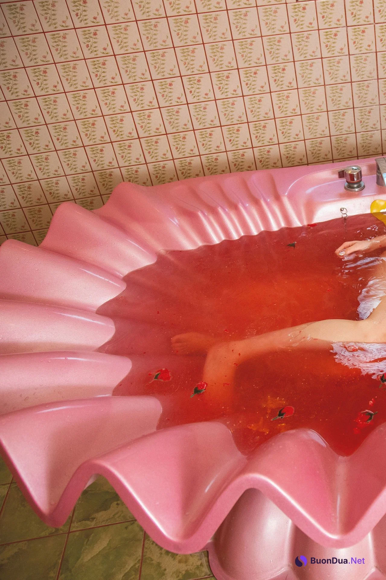 Saika Kawakita 河北彩花, 週刊ポストデジタル写真集 「昭和レトロラブホで抱いてくれたらいいのに」 Set.05 - Photo 6