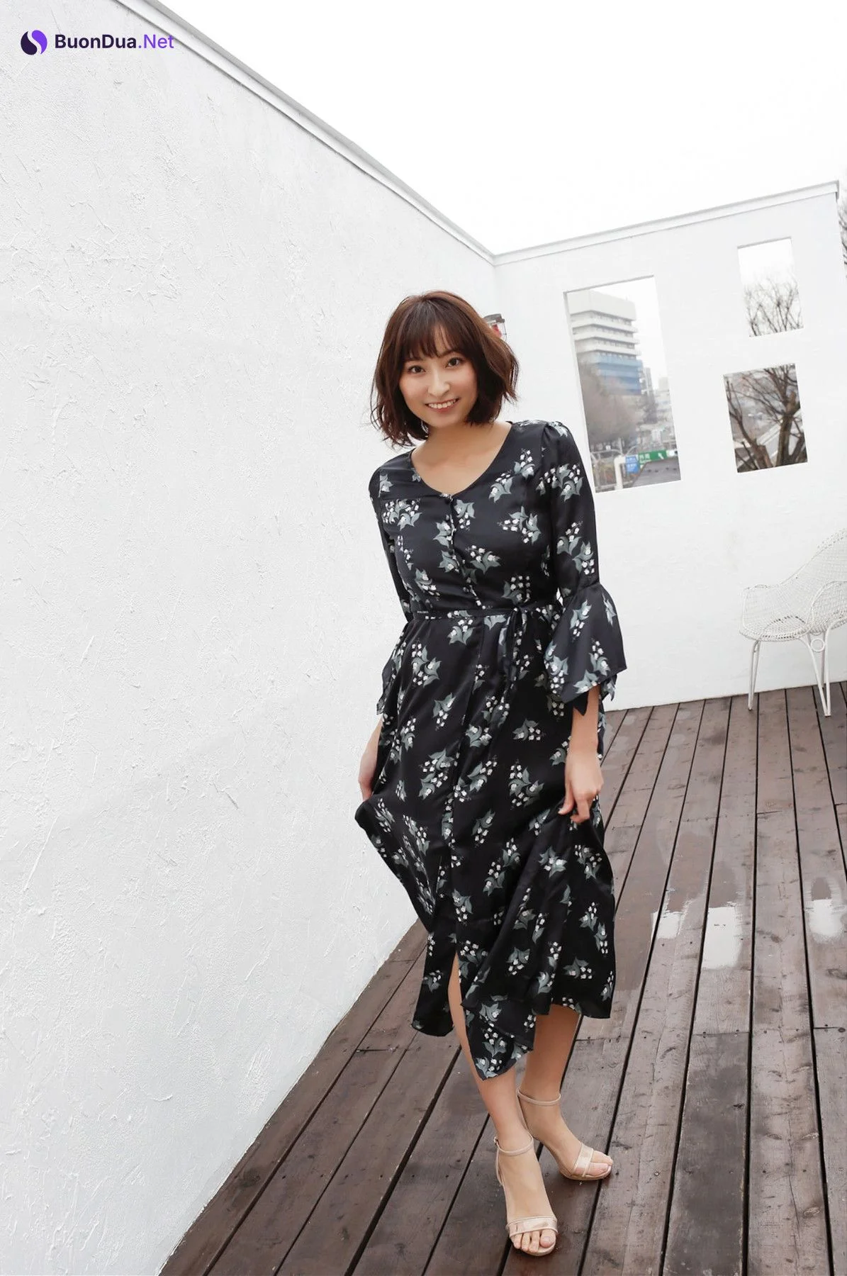 Saki Ogata 緒方咲, 週刊現代デジタル写真集 「股下85センチの誘惑」 Set.01 - รูปภาพ 4