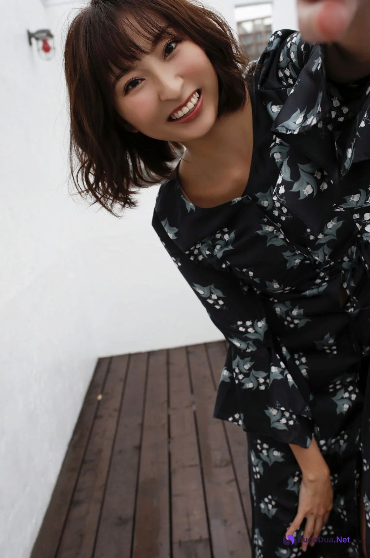 Saki Ogata 緒方咲, 週刊現代デジタル写真集 「股下85センチの誘惑」 Set.01 - รูปภาพ 5