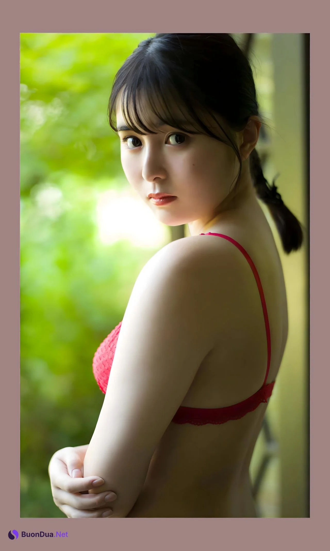 Sakina Tonchiki 頓知気さきな, デジタル写真集 「夏の金魚」 Set.02 - Photo 20