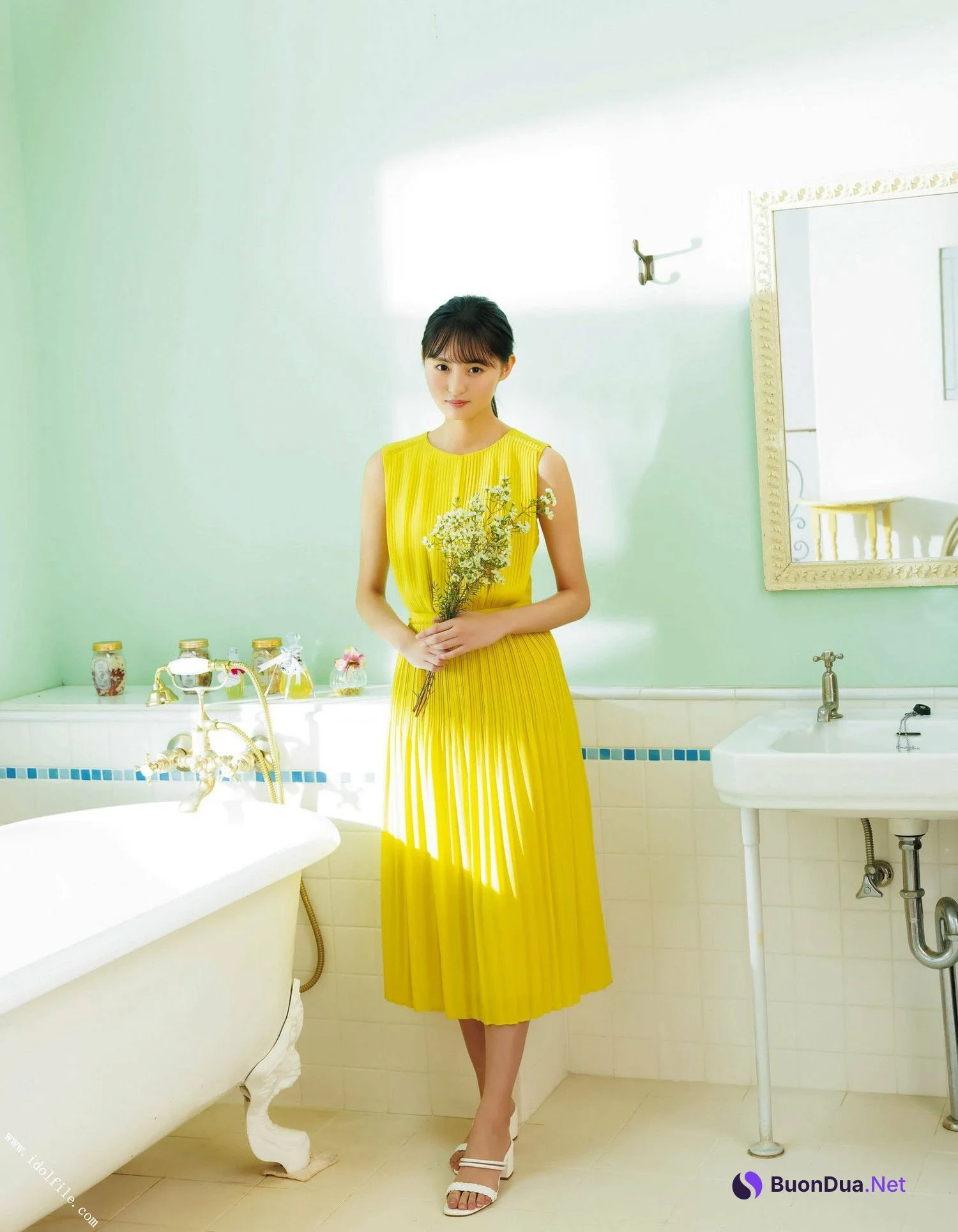 Sakura Endo 遠藤さくら, Ex-Taishu 2022.11 (EX大衆 2022年11月号) - Photo 5