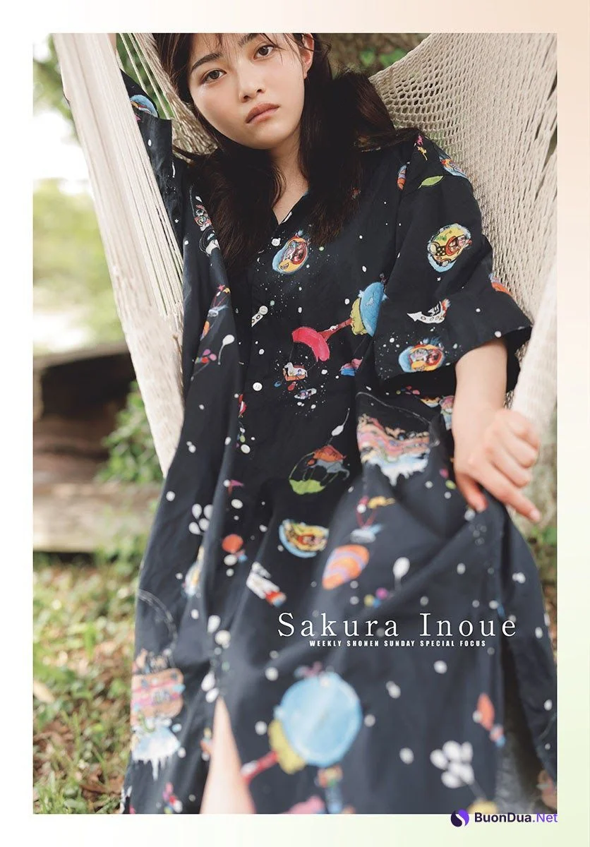 Sakura Inoue 井上咲楽, Shonen Sunday 2021 No.41 (週刊少年サンデー 2021年41号) - Photo 4