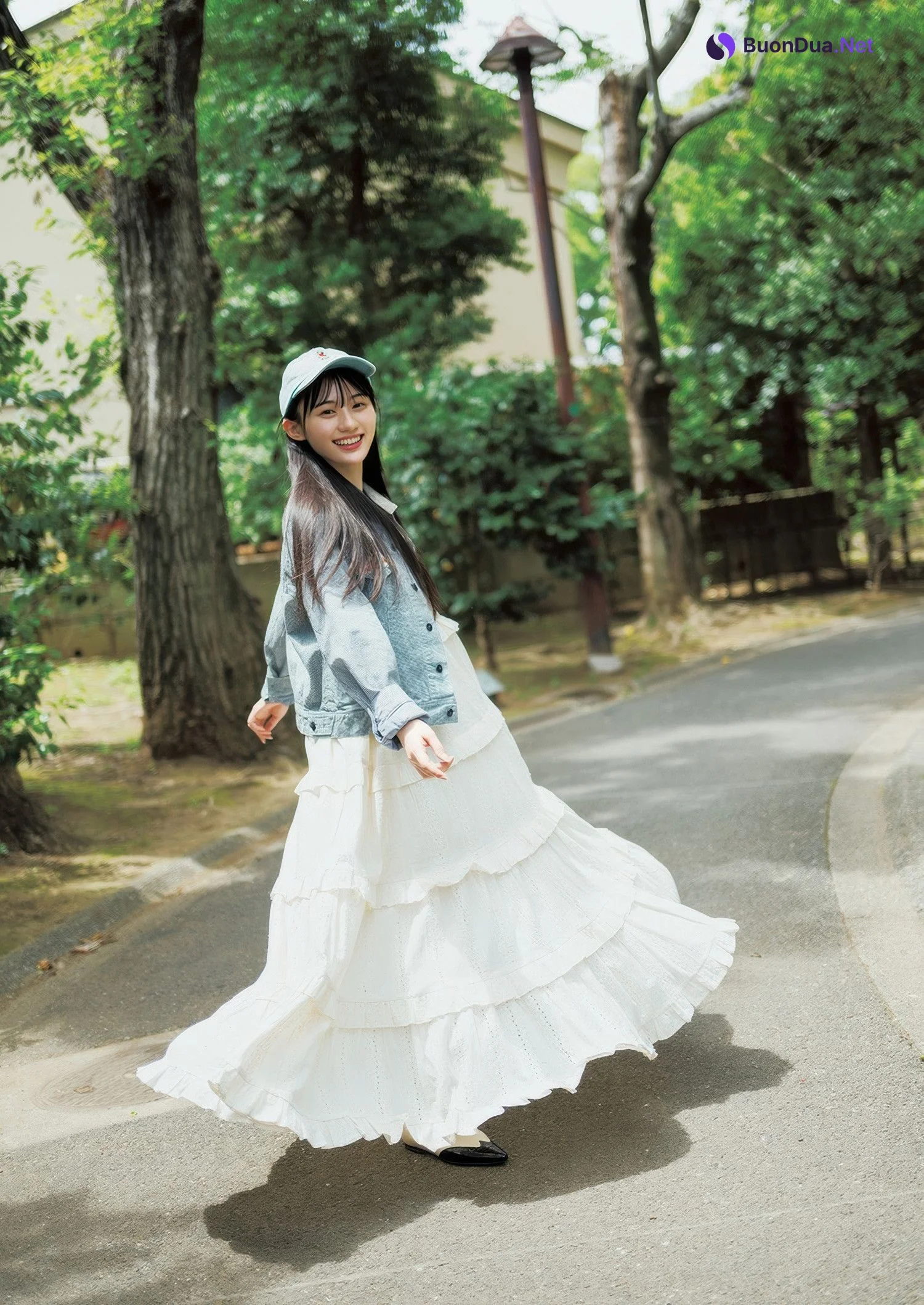 Sakura Kawasaki 川﨑桜, Young Jump 2025 No.35 (ヤングジャンプ 2025年35号) - รูปภาพ 11