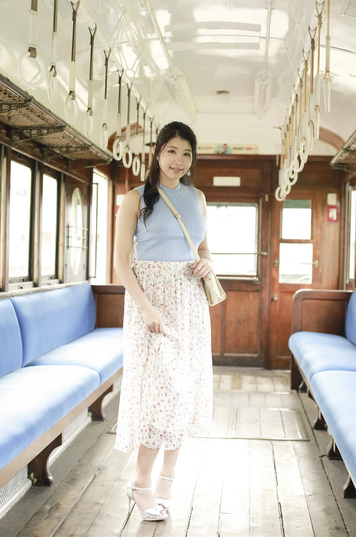 Sakura Ninomiya 二宮さくら, 写真集 (ラビリンス) 『あなたしか見えない』 Set.02