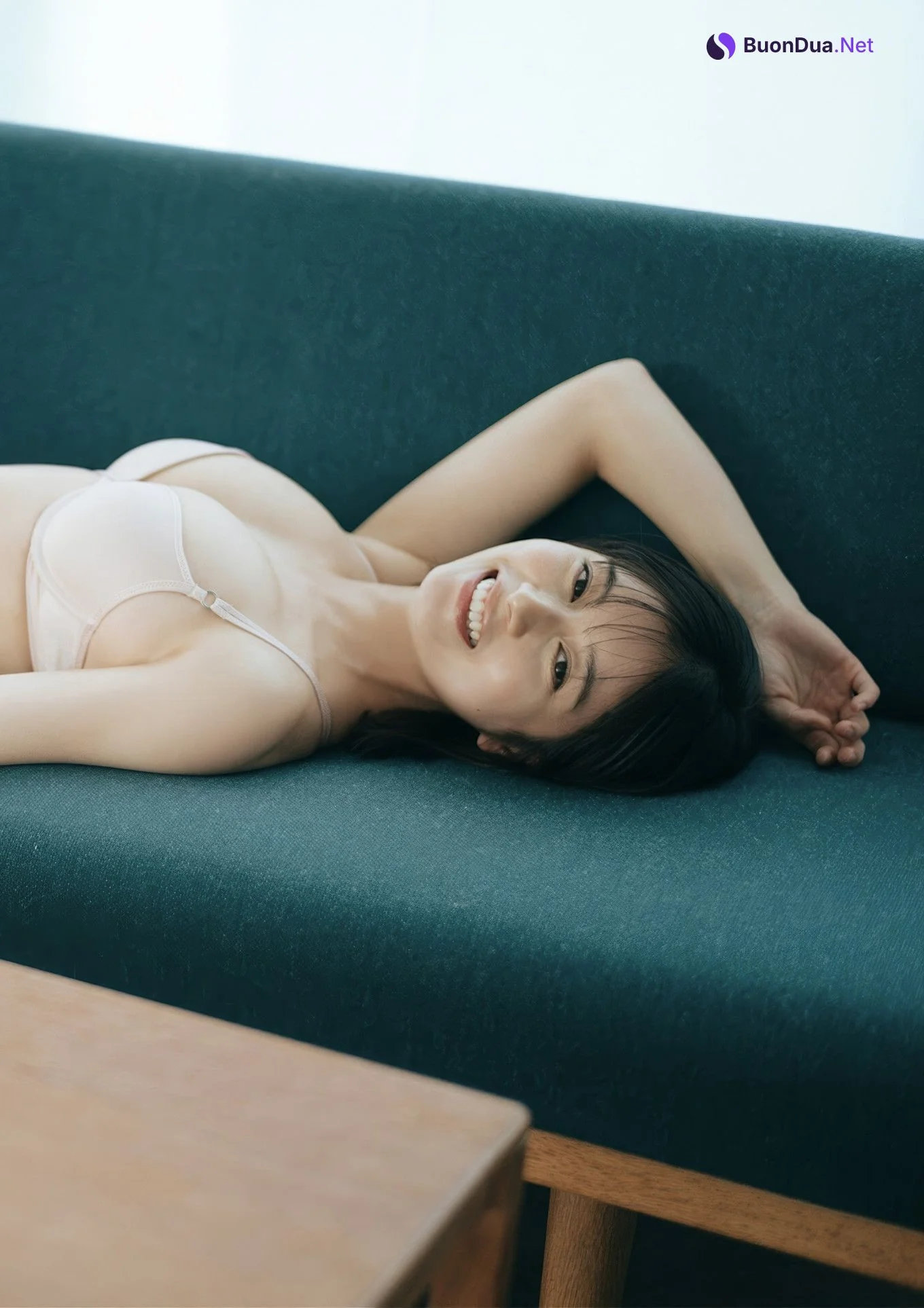Sakurako Okubo 大久保桜子, BRODYデジタル写真集 「BE SHINE」 - Photo 20
