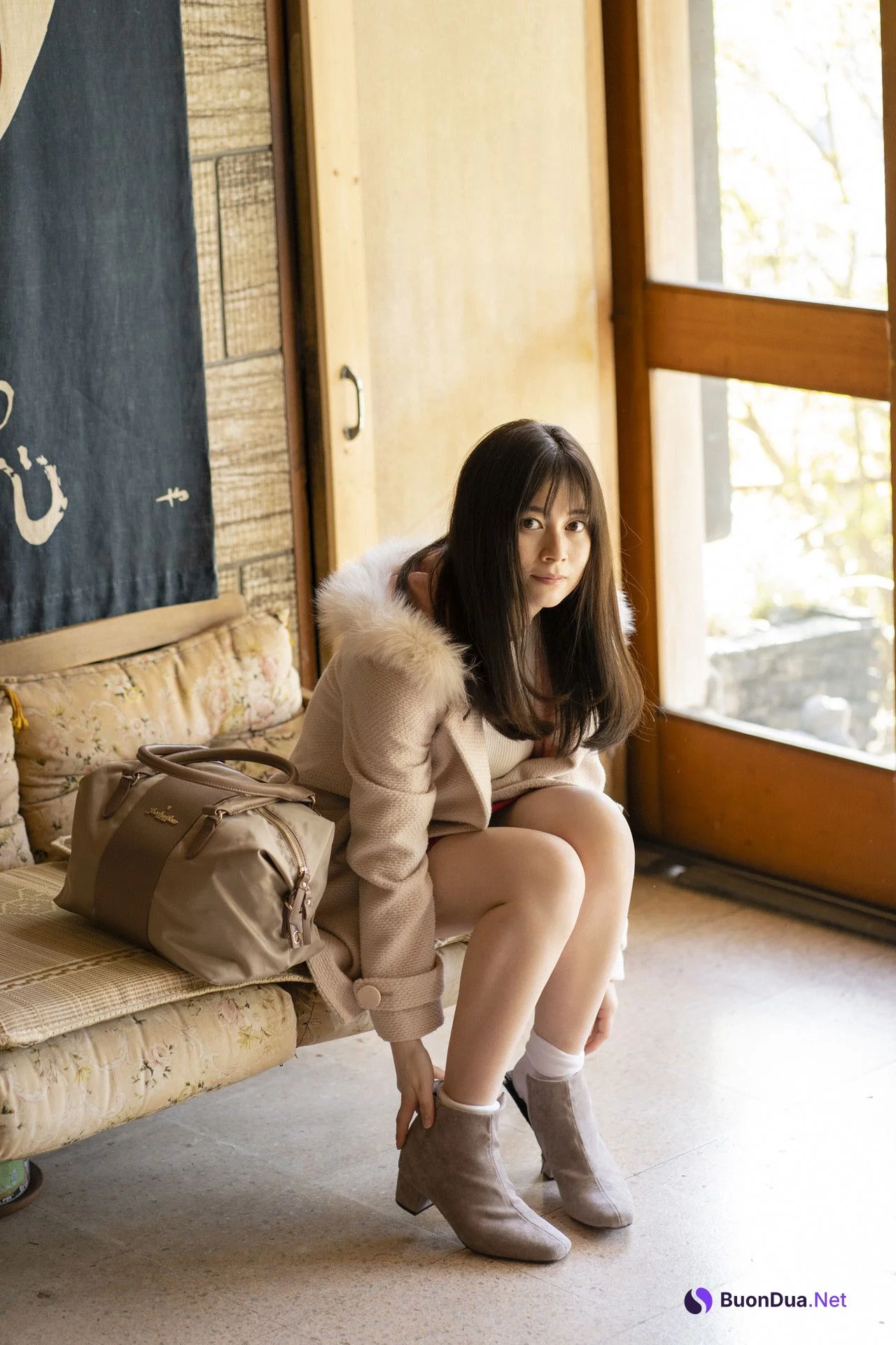 Sakurako Okubo 大久保桜子, FLASHデジタル写真集 戦隊ヒロインと温泉旅行 Set.01 - Photo 3