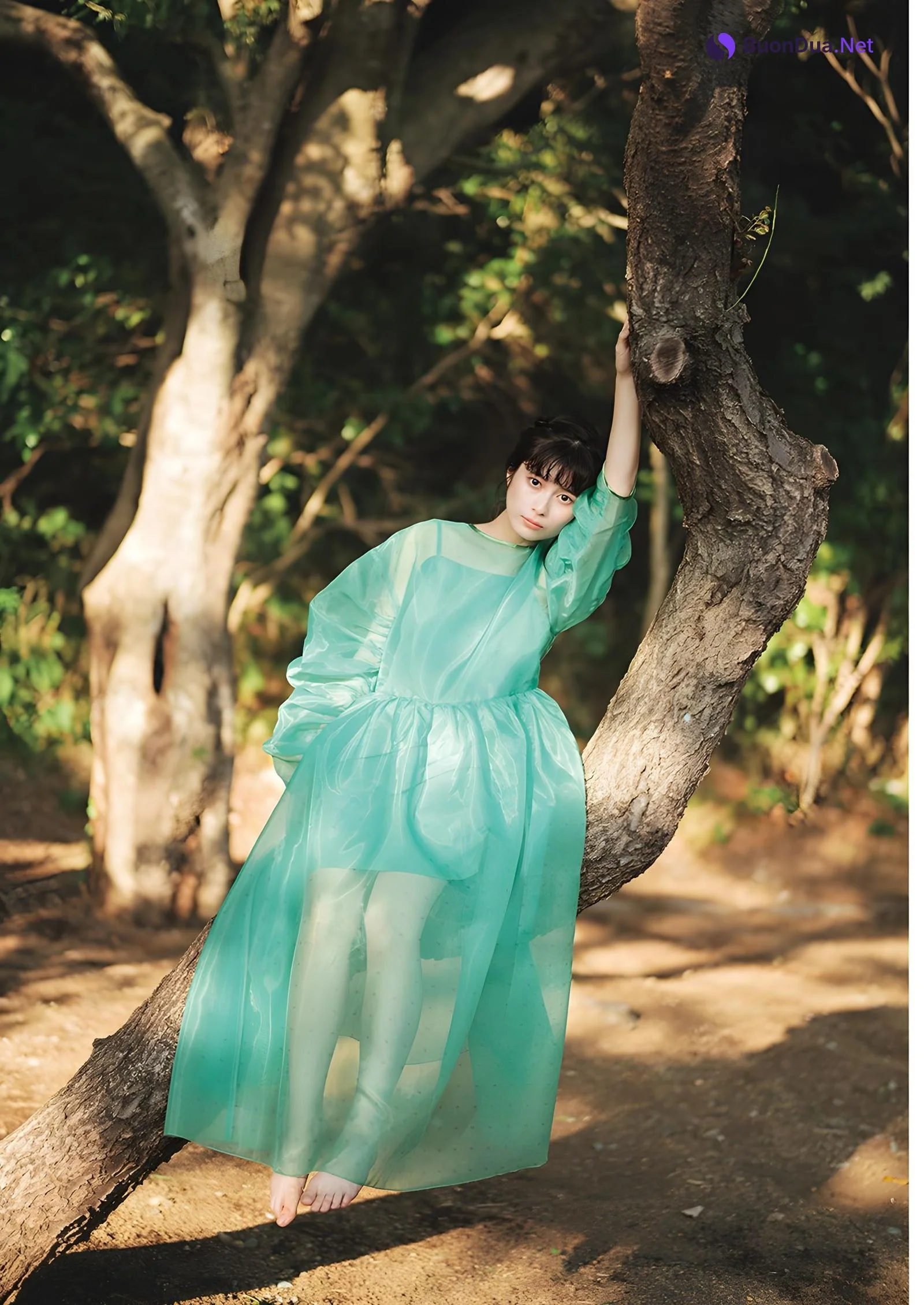 Sakurako Okubo 大久保桜子, Young Jump 2023 No.52 (ヤングジャンプ 2023年52号) - Photo 5