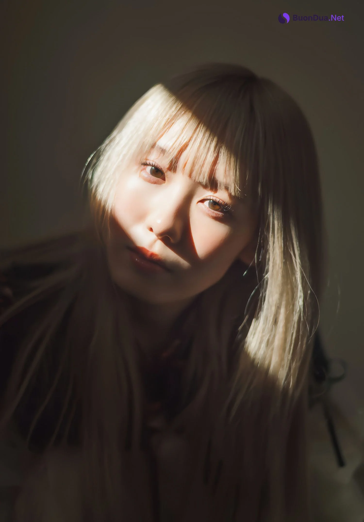 Sakurazaka46 櫻坂46, Shonen Magazine 2025 No.16 (週刊少年マガジン 2025年16号) - Photo 10