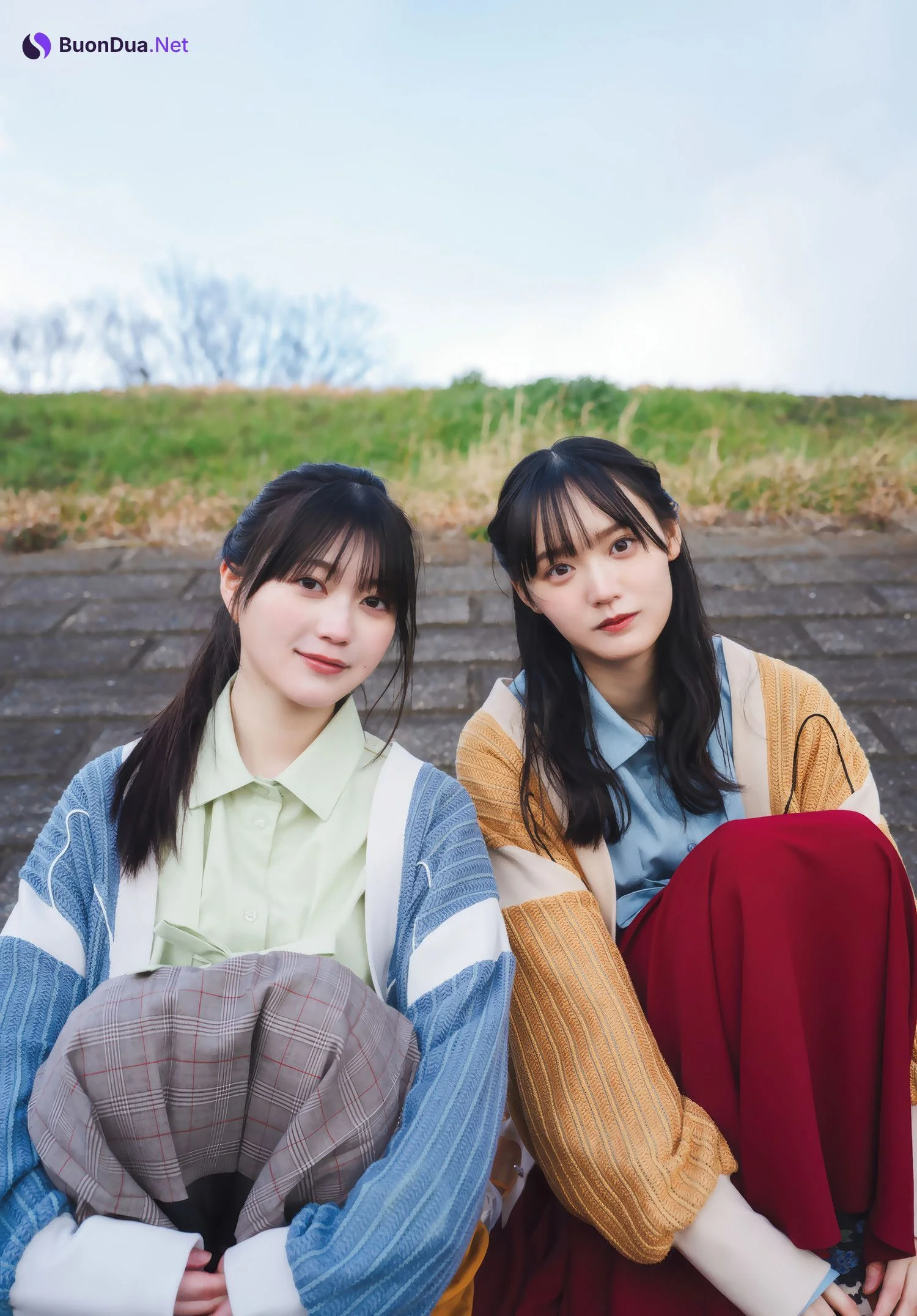 Sakurazaka46 櫻坂46, Shonen Magazine 2025 No.16 (週刊少年マガジン 2025年16号) - Photo 6