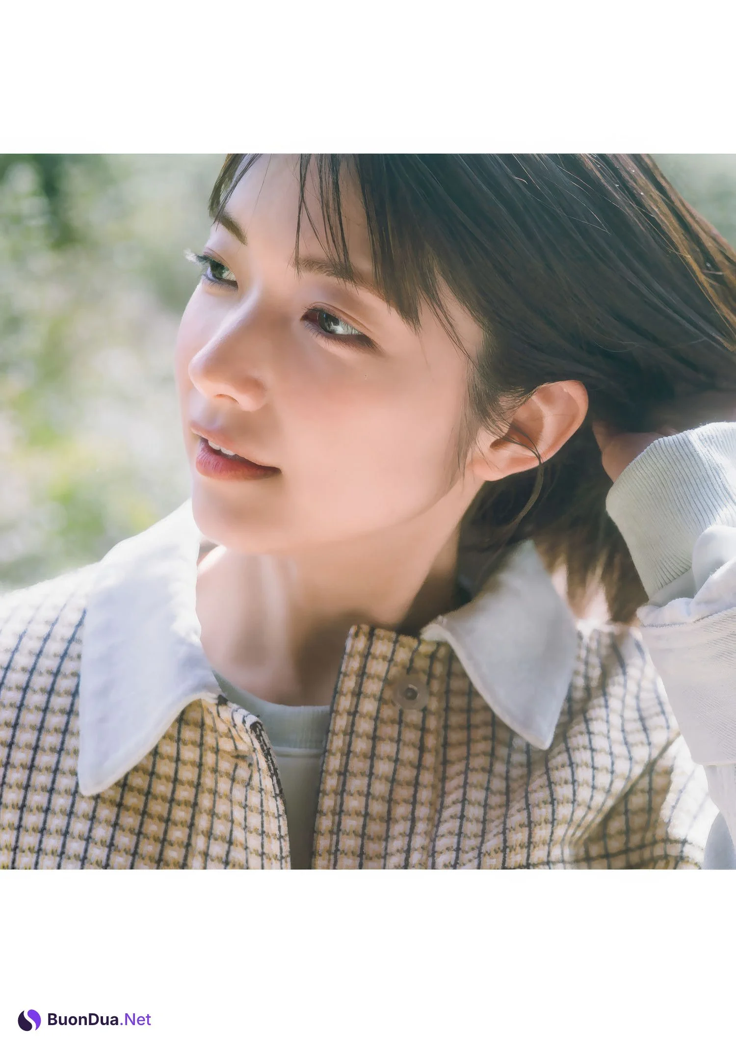 Sakurazaka46 櫻坂46, Shonen Magazine 2025 No.17 (週刊少年マガジン 2025年17号) - Photo 10