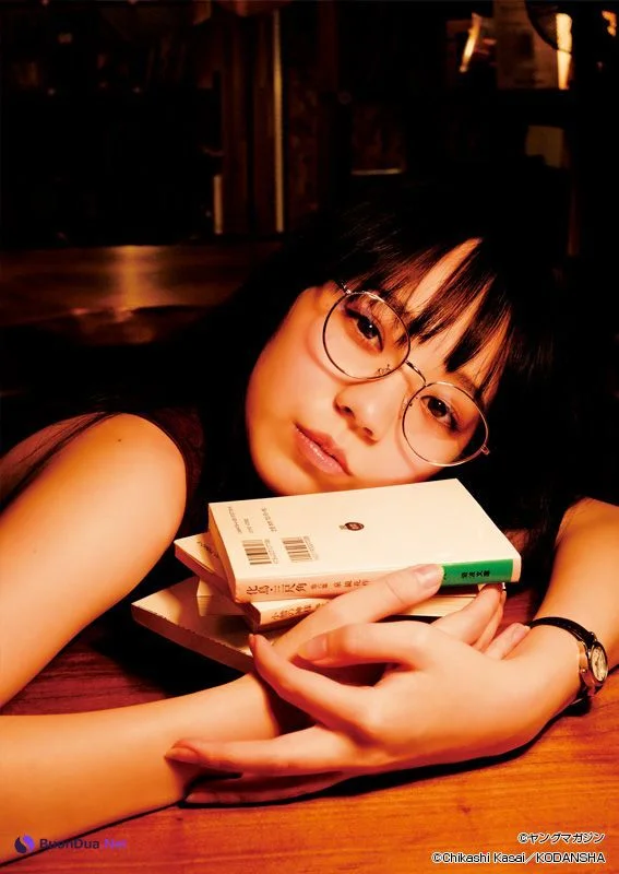 Sara Fujimoto 藤本沙羅, Young Magazine 2023 No.20 (ヤングマガジン 2023年20号) - Photo 6
