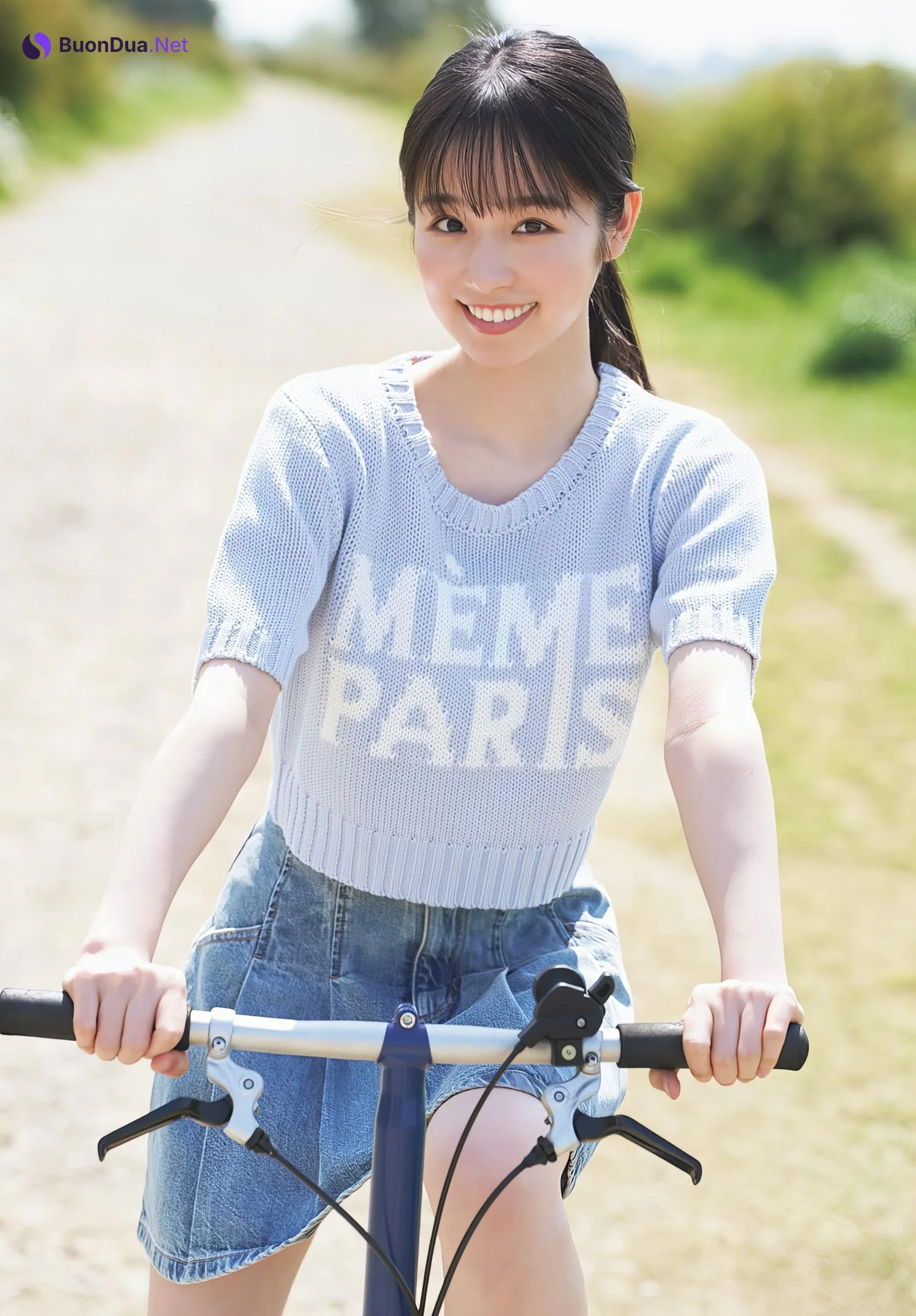 Sara Kozawa 幸澤沙良, Shonen Sunday 2024 No.26 (週刊少年サンデー 2024年26号) - Photo 14
