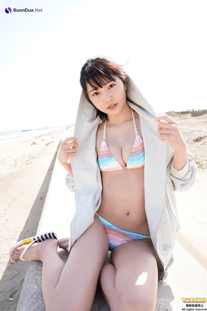 Sarara Saito 斎藤さらら, Young Magazine 2021 No.20 (ヤングマガジン 2021年20号) - Photo 5