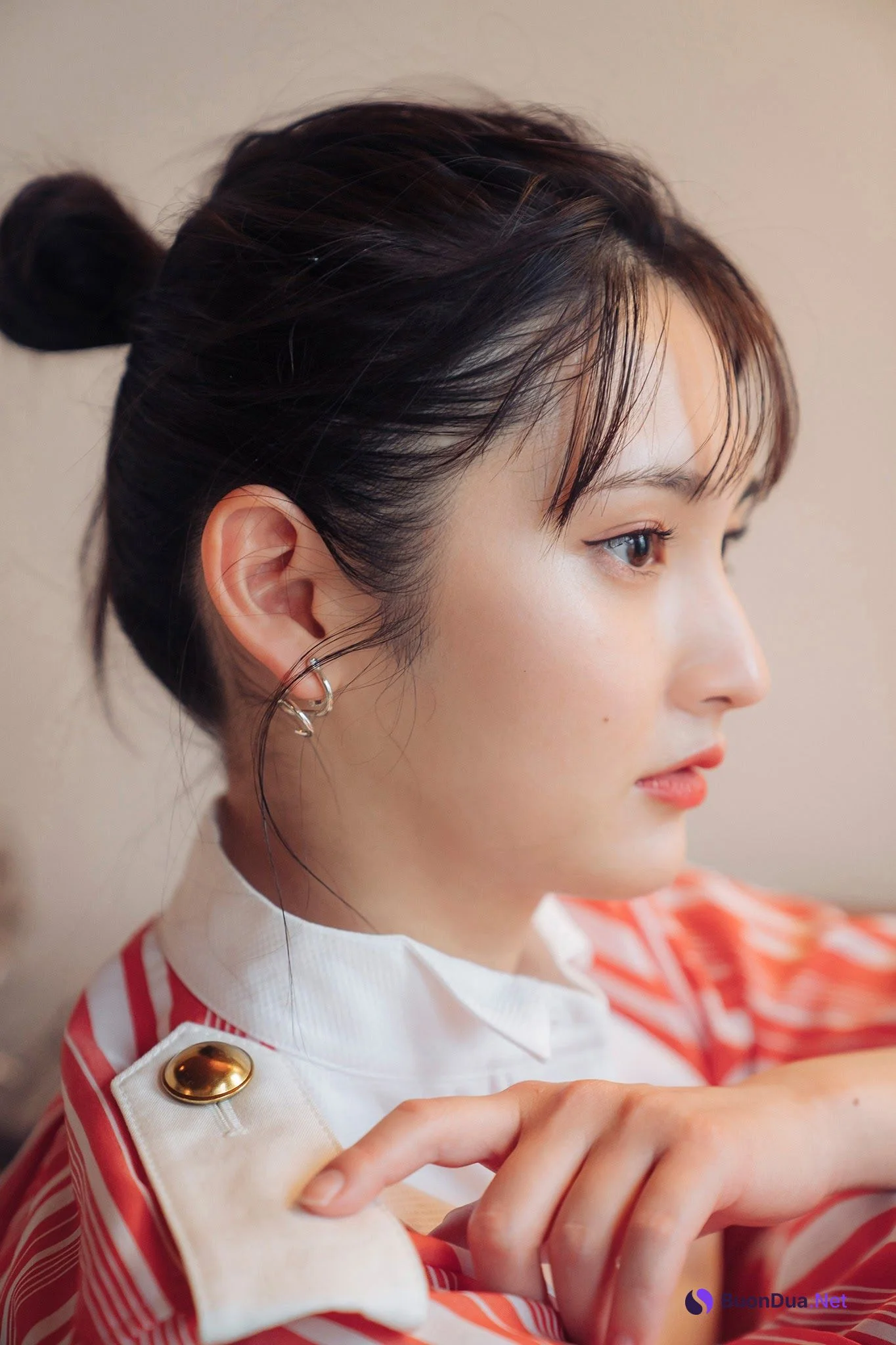 Satomi Okubo 大久保聡美, ヤンマガWeb ラから見るか？エモから見るか？ - Photo 7
