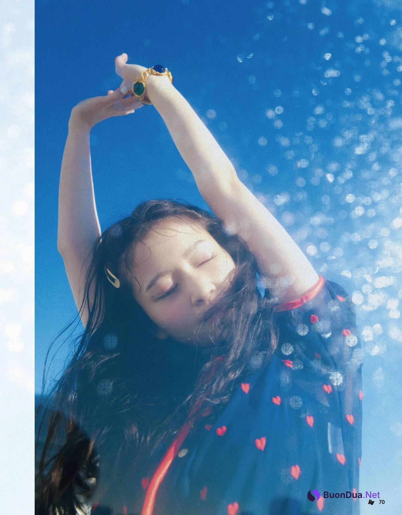 Saya Kanagawa 金川紗耶, Ray レイ Magazine 2022.03 - Photo 3